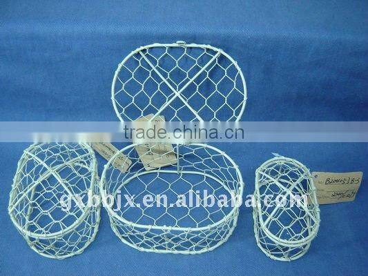 Egg shaped creamywhite wire gift box set of three