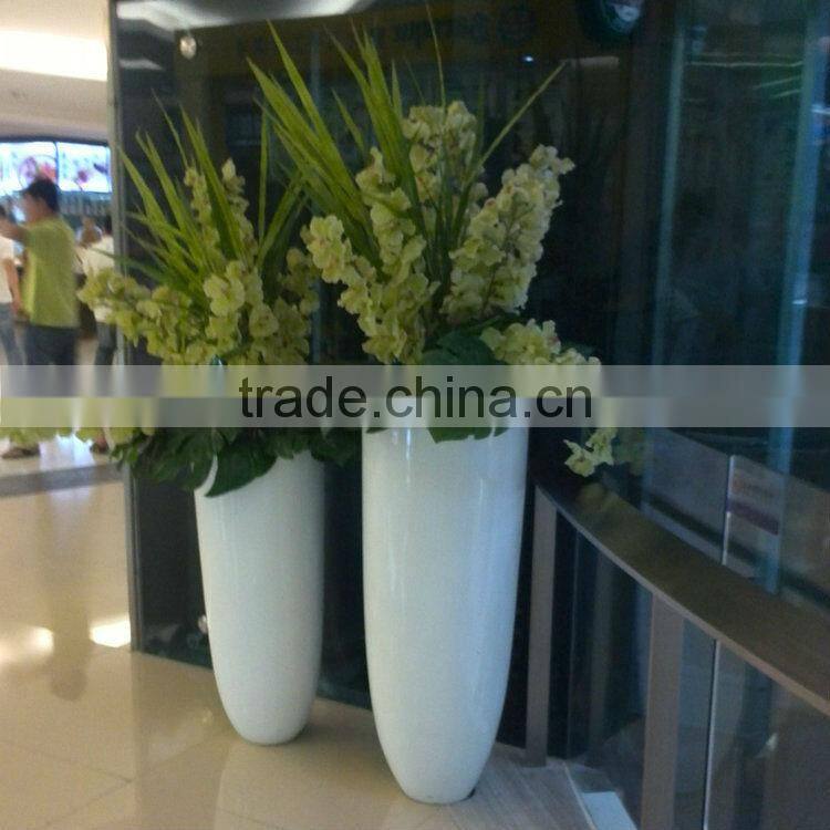 Fiberglass flowerpot planter