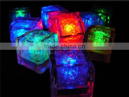 2014 new fashion acrylic LED ice cubes