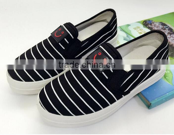 GZY high quality fashion cheap price jeans canvas sell stock lots of shoes