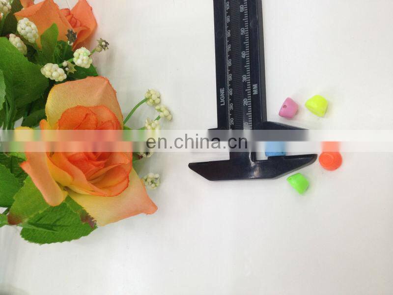 hot sell colorful plasic spike studs glue on clothing bags garment accessories