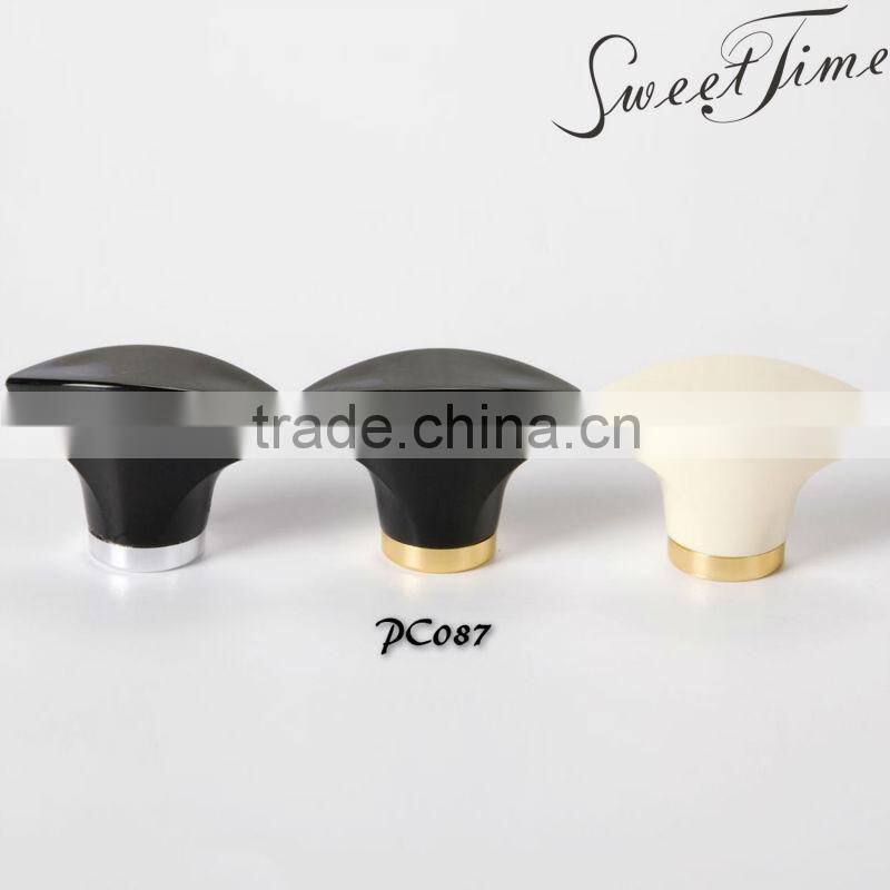 yellow colored sarin perfume cap