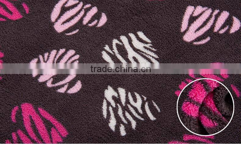 Heart pattern 100% polyester coral fleece blanket