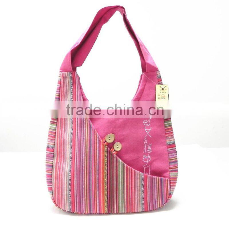 Yunnan Ethnic Style Messenger Bag Manufacturer
