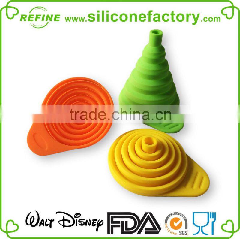 Hot selling food grade silicone collapsible folding funnel for kitchen tools