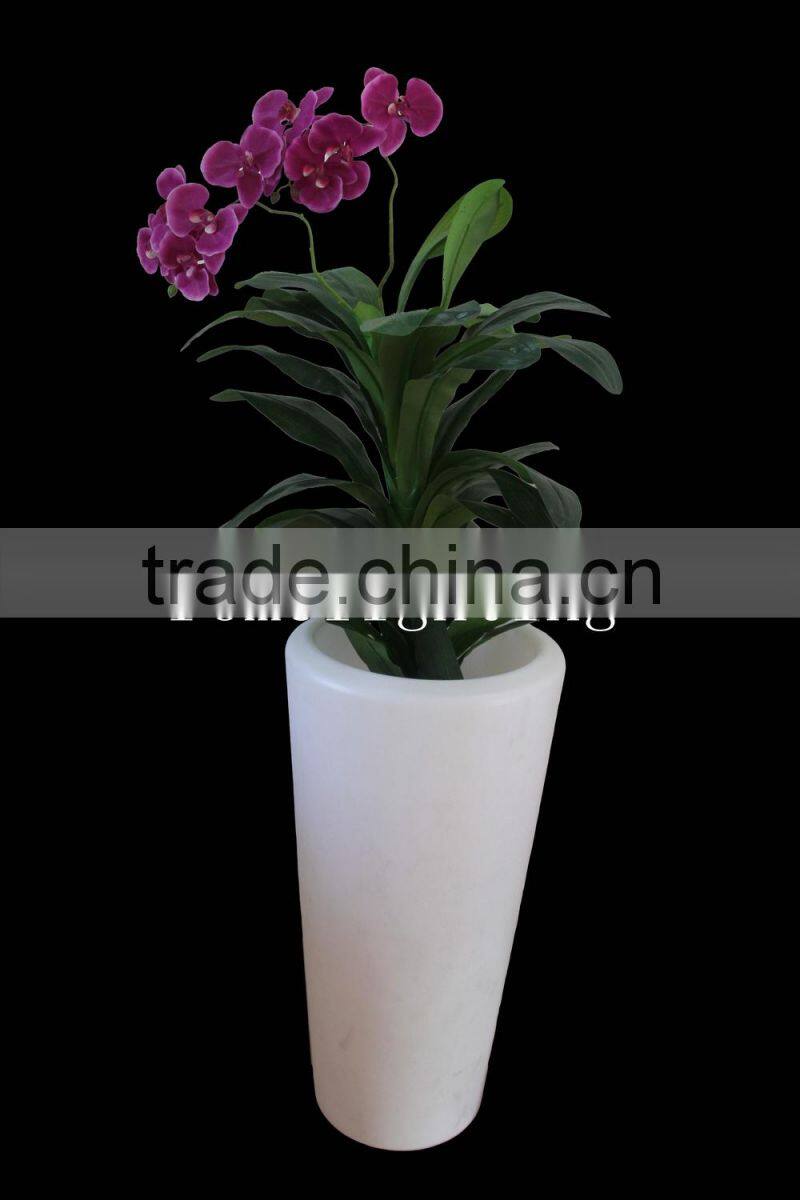 Cylindrical high waterproof light flowerpot White Plastic Led Flower Pots/Led Light Garden Flower Pot