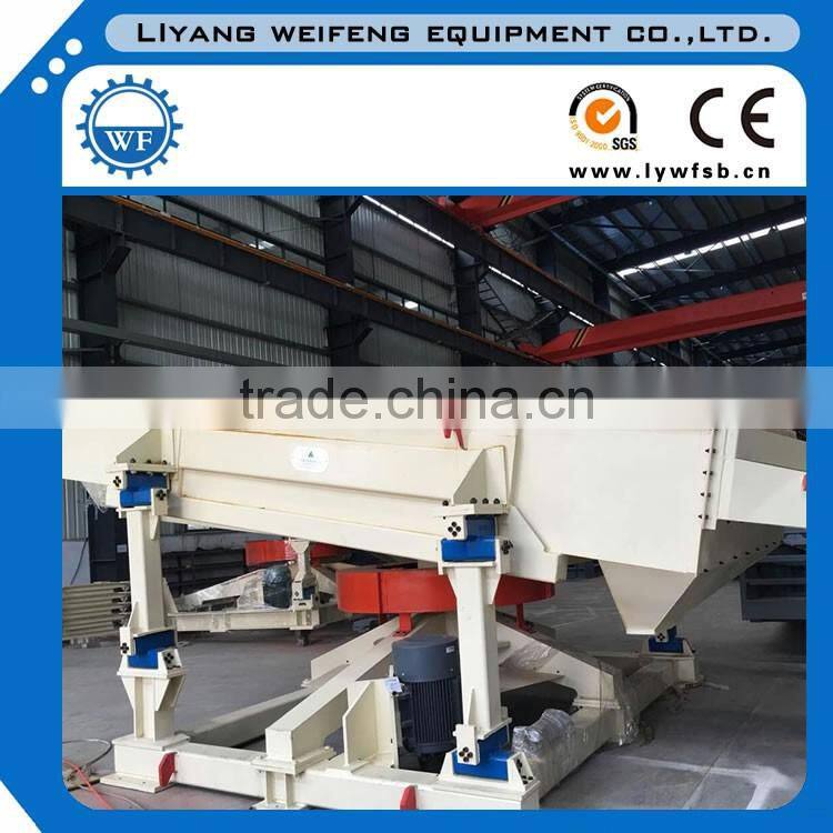 Separation of wood machine swing screen