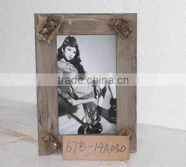Wooden Picture Frame Set for Wall
