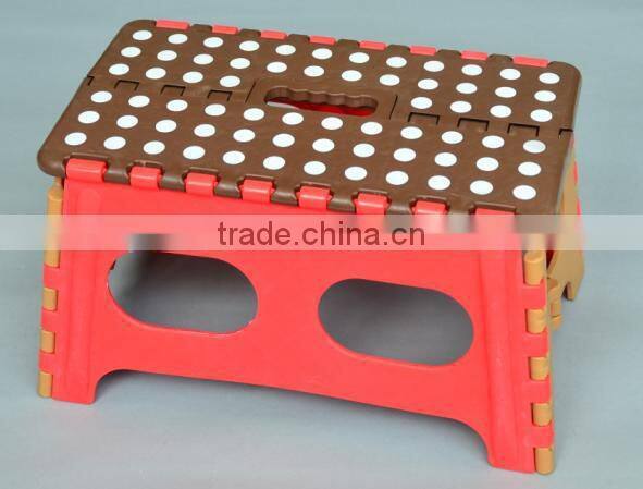 plastic lovely carton folded child chair