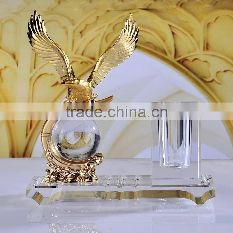 crystal pen holder with fly eagle figure for office gift