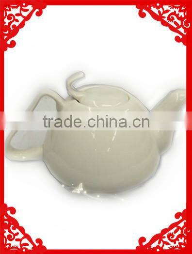 2014 White Strengthen Porcelain high teapot/porcelain kettle