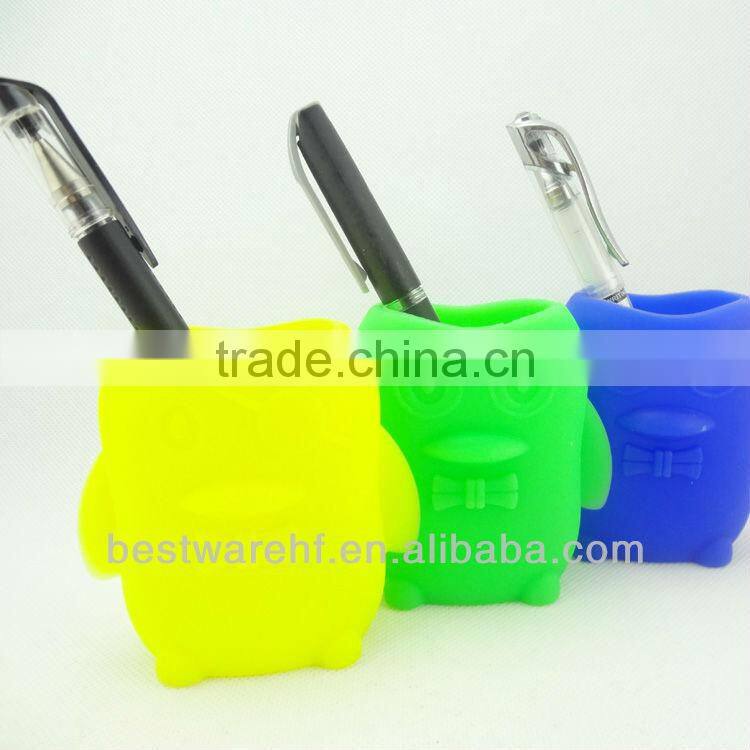 2013 Funny silicone office products,silicone pen case, pen holder