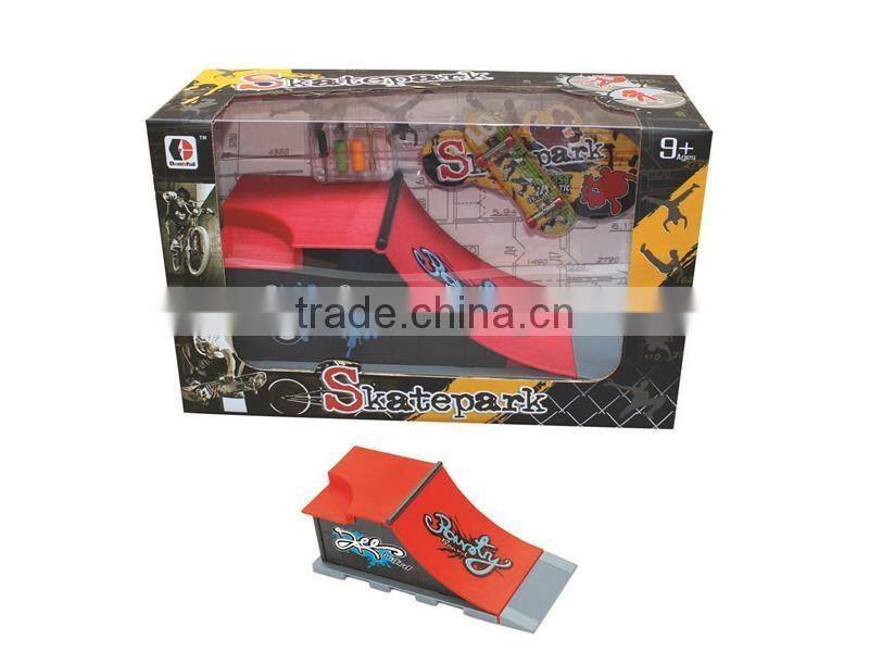 new arrival finger skateboard with skatepark for kids