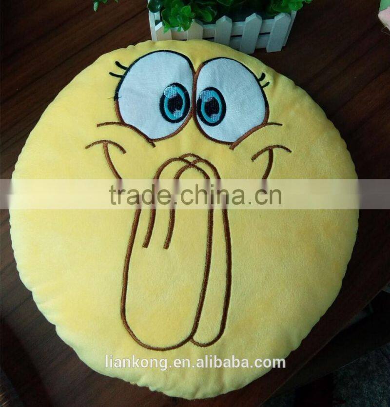 2016 new style hot selling iridescence emoticon plush whatsapp emoji pillow