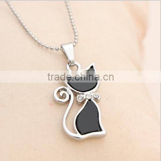 Good Quality Cute Zinc Alloy Pendant Necklace With Couple Birds On Branch