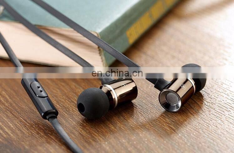 2017 gray flat Super heavy bass cable Metal earbuds with Mic for iphone samsung