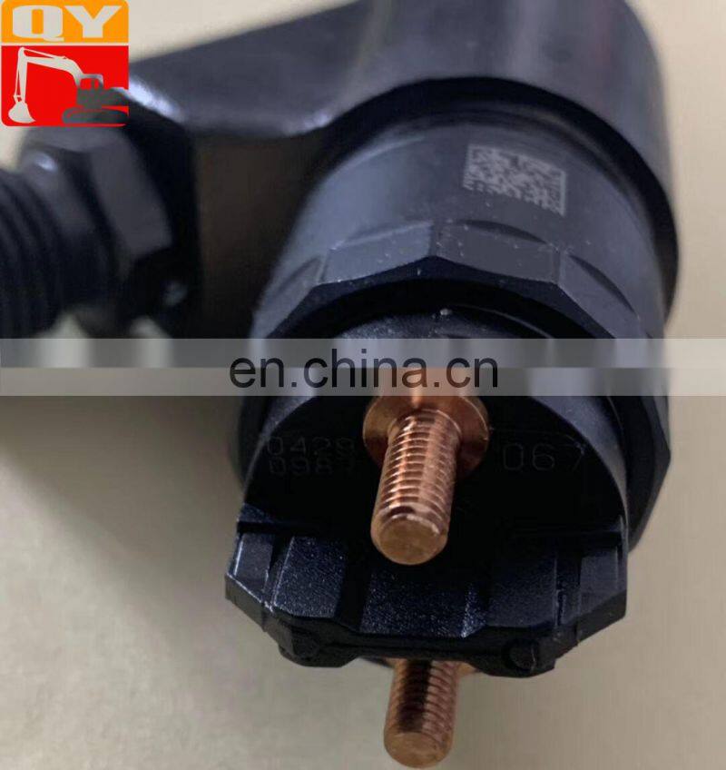 D6E Diesel Engine Part Injector 0445120067 0445120066 Common Rail Fuel Injector EC210B Injector