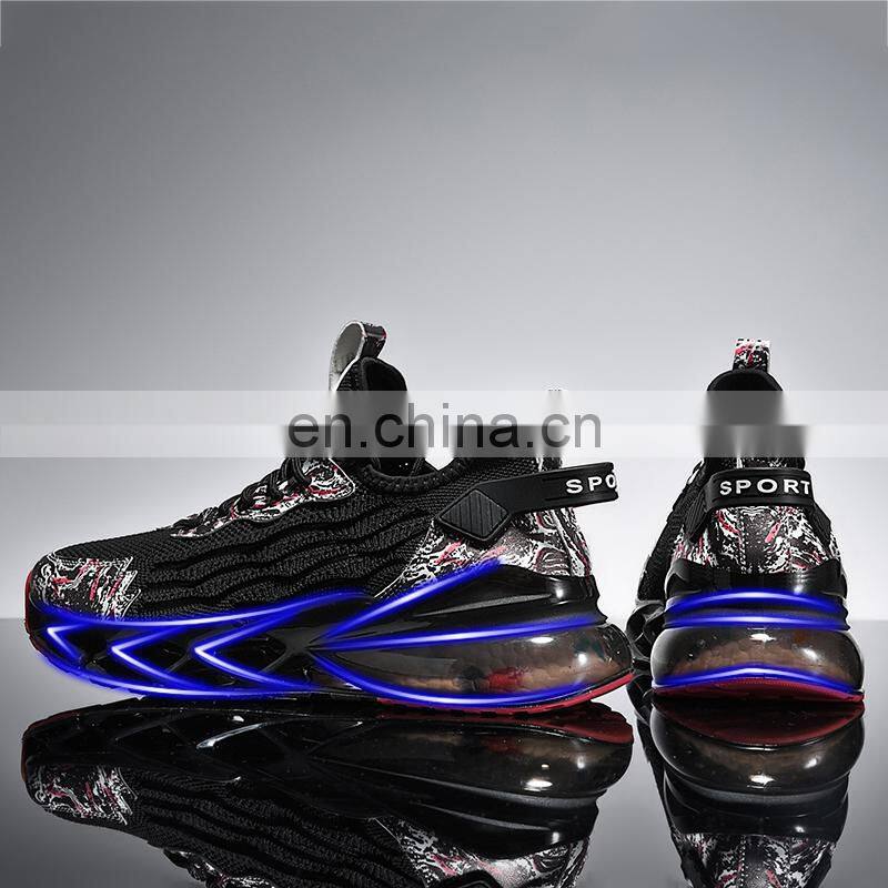 Factory Outlet Christmas Design Wholesale High Quality Men's Jogging Track and Field Breathable Customized Casual Sports Shoes