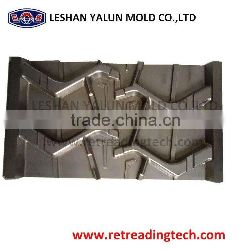 flat tread mold