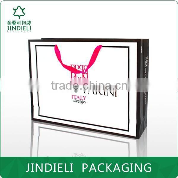 Beauty white paper bag for shopping with ribbon