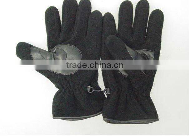 100% polyester polar fleece glove with pu leather