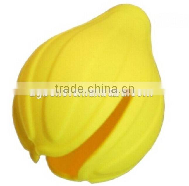 FDA & LFGB Approved Silicone Lemon Squeezer Mini Kitchen Tools Hand Juicer Squeezer