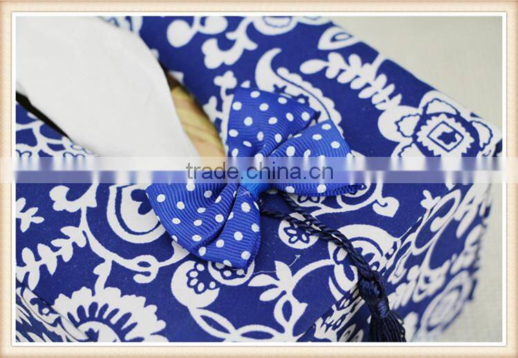 Blue and white porcelain fabric tissue box cover