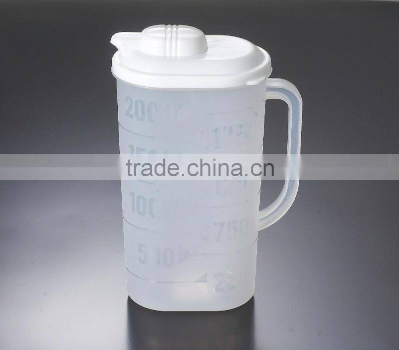 2L Plastic Drinking Water Jug With Lid and handle