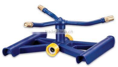 Metal 3-Arm Rotary Sprinkler With Base / Taiwan