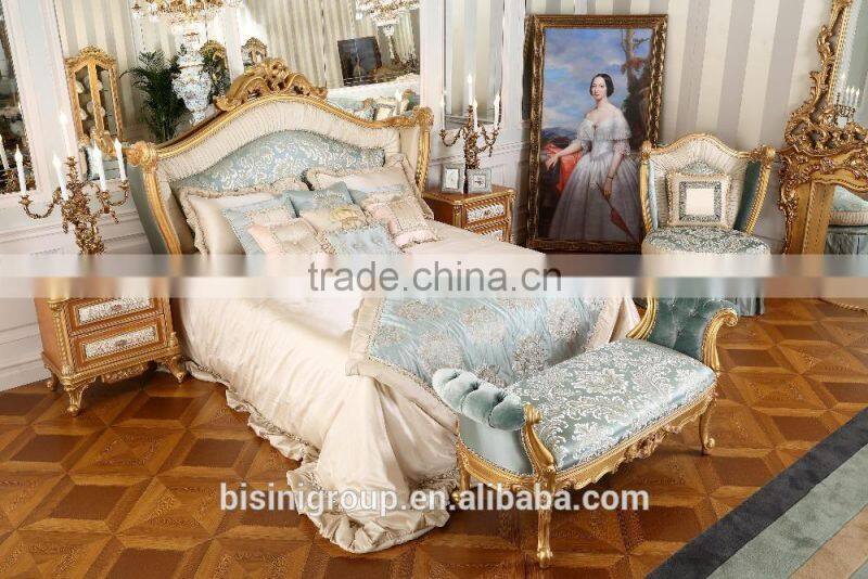 New Arrival Luxurious Solid Wood Golden Carving King Size Bed with Elegant Cream Color Fabric Tufted Headboard BF11-03294c