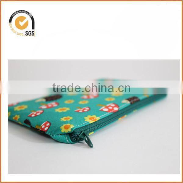 Totoro Zipper Pouch / Camera Bag in Miyazaki's My Neighbor Totoro By Chiqun Donguan CQ-H03019