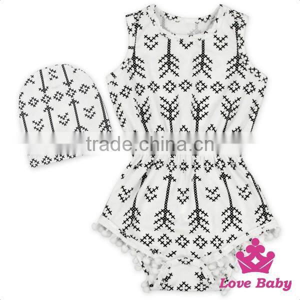 2LLY-090 Lovebaby latest sleeveless printed animals pattern summer pom pom romper with baby hatbaby jumpsuit designs
