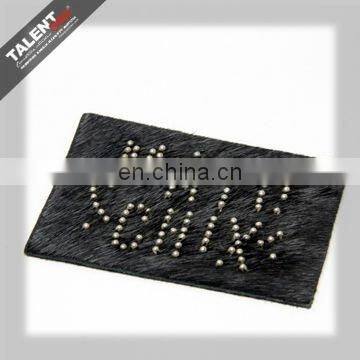 custom fashion design wild nature simulation horse leather patch label for jeans