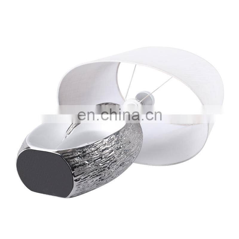 Luxury beautiful modern style home decoration table lamp made in China