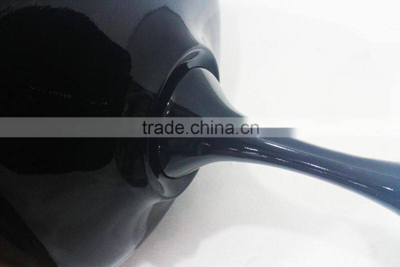 Cafe Replica classic tulip armchair fiberglass chair designed by Eero Saarinen