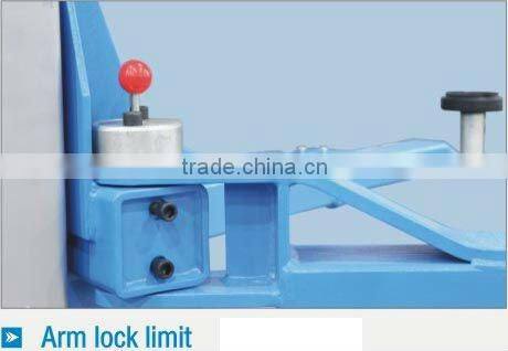 Two post or 2-post floor plate car lift