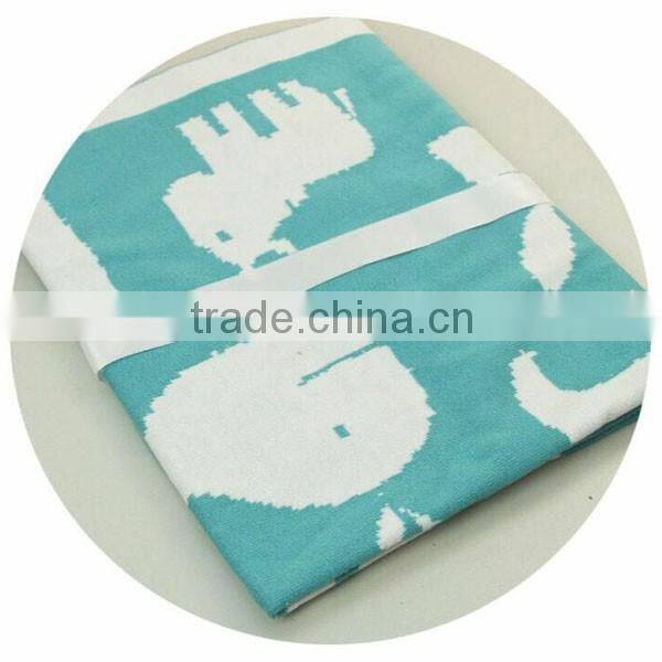 Salable mon & baby fashion shawl outdoor wool quilt