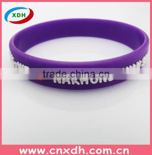 Promotional Embossed Cheap Silicone Wristband