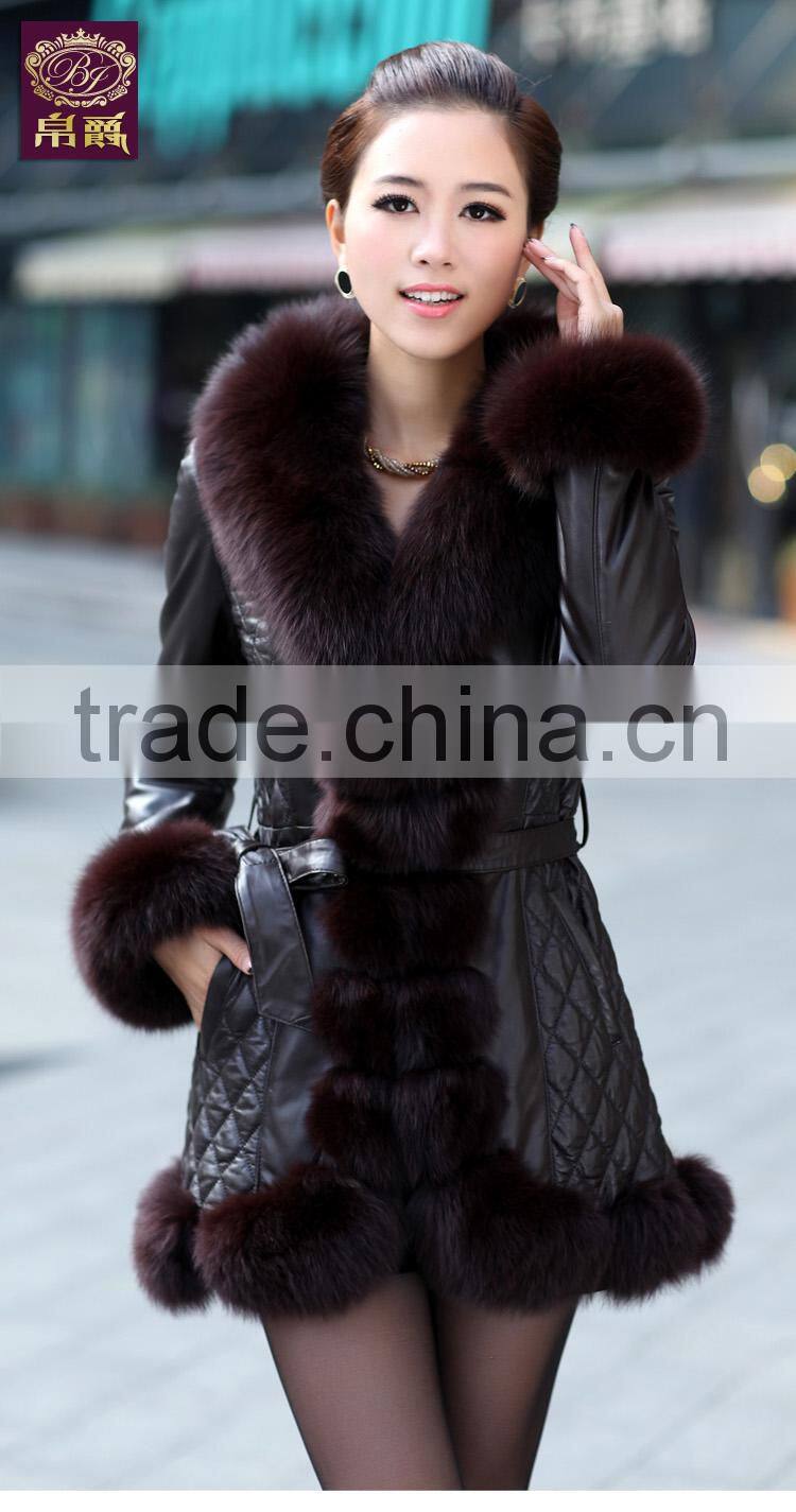Women Sheep leather coat with fox fur collar