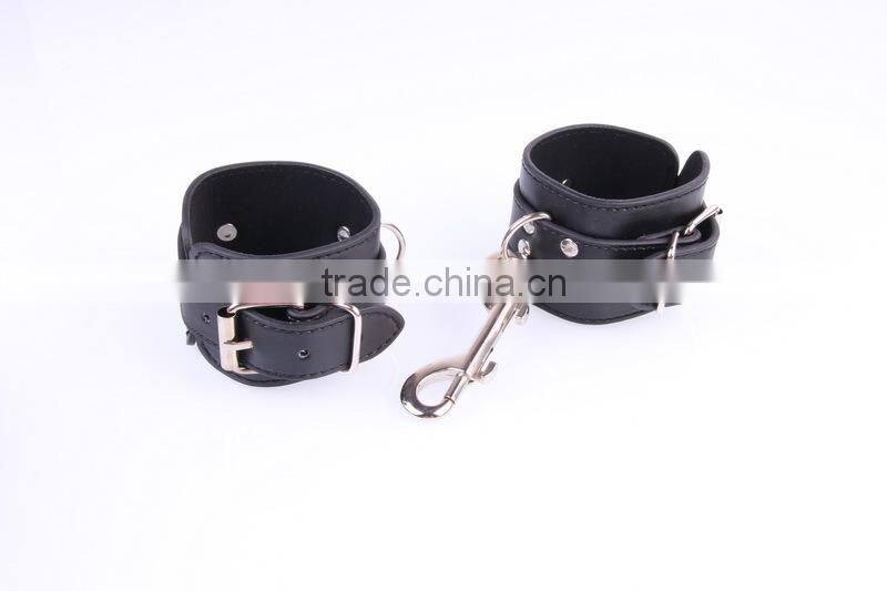 NEW Strong PU handcuff. Wrist Bondage Restraints, wrist and ankle restraint,sexy restraint set