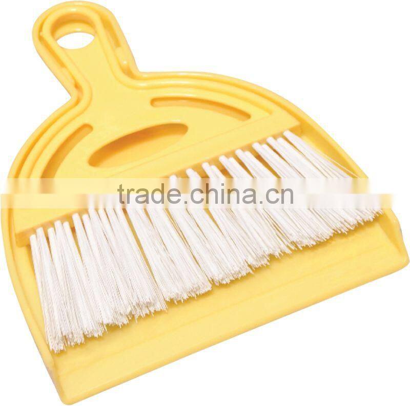 Dustpan and Brush Set / Sembol- Very Cheap Cleaning item