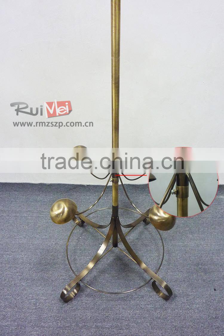 Fashionable metal wire hat display stand/cap rack
