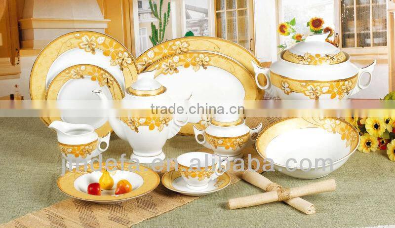 royal porcelain/ceramic dinner set