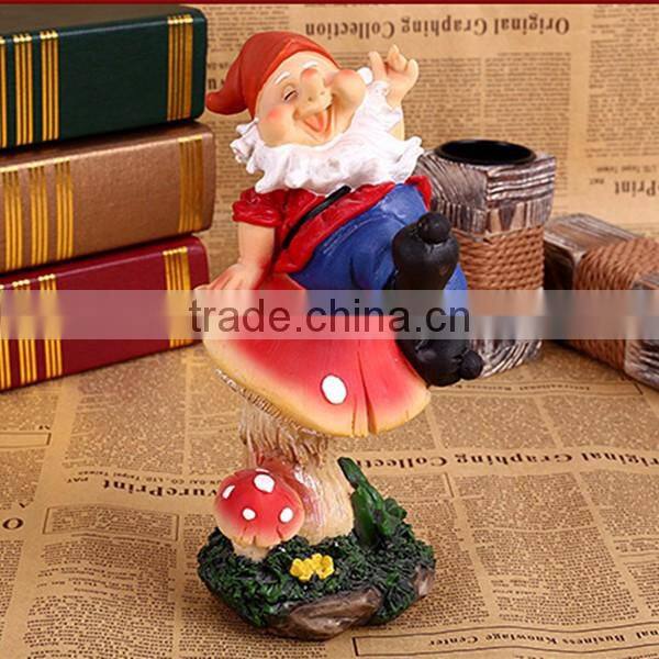 Wholesale custom resin decorative mashroom garden gnome figurines