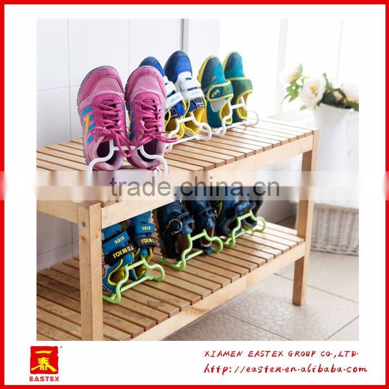 Can stand and hang shoe rack for child's shoes