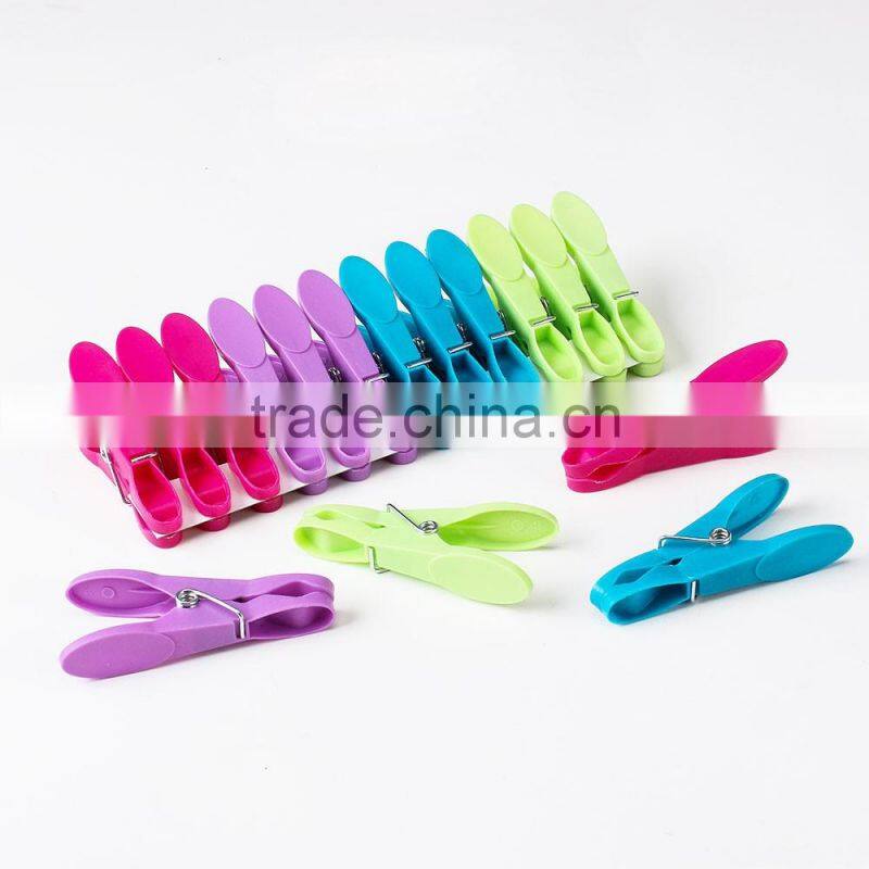 Pretty cheap decorative mini wooden clothespin