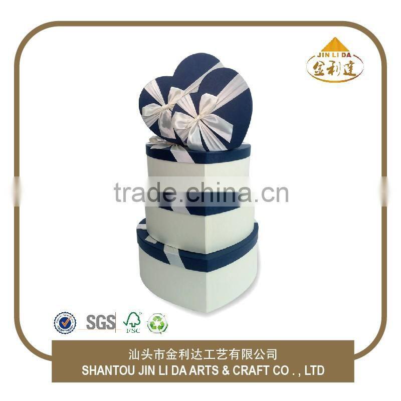 Wholesale Recycled Heart-shaped Paper Gift Box Set of 5