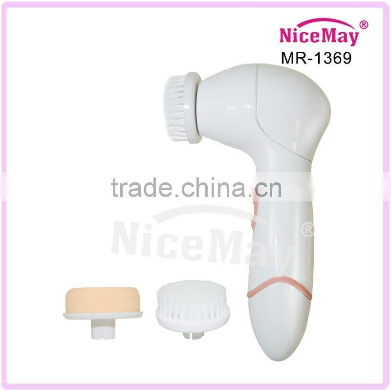3 in 1 electric face brush with 2 speeds