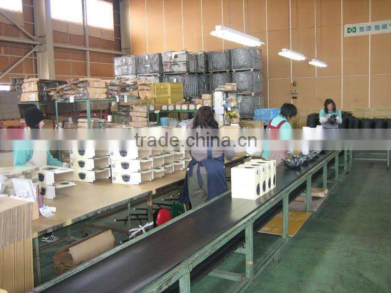 Iron deepfryer which it is crispy and is fried deliciously