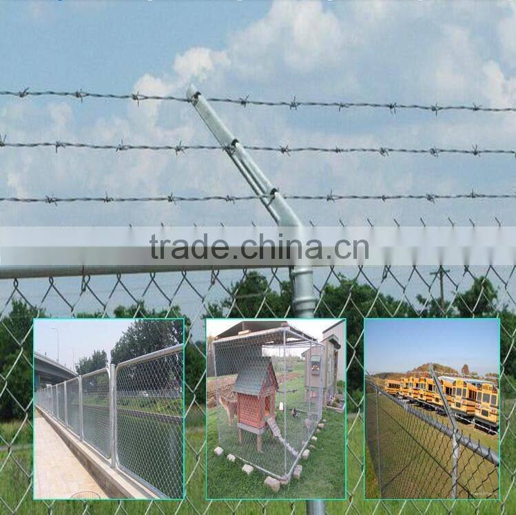 Galvanized Cyclone Wire Mesh/Sports Ground Fence